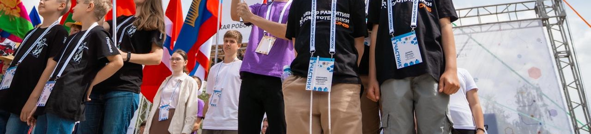 В нашем Центре ведется подготовка команд на различные соревнования по робототехнике
